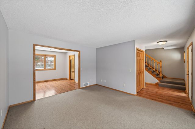 102 Woodridge Lane, Circle Pines, MN 55014