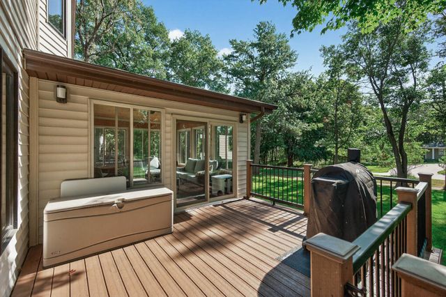 102 Woodridge Lane, Circle Pines, MN 55014