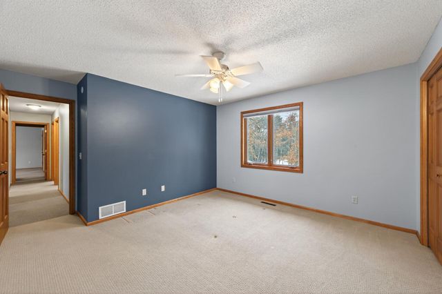 102 Woodridge Lane, Circle Pines, MN 55014