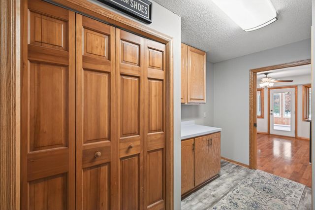 102 Woodridge Lane, Circle Pines, MN 55014