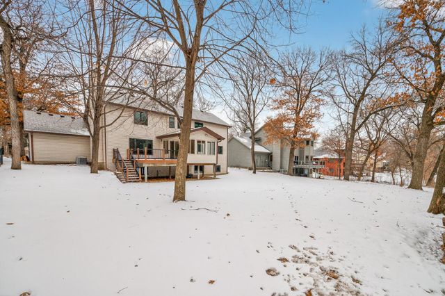 102 Woodridge Lane, Circle Pines, MN 55014