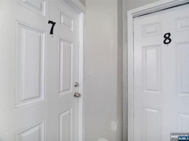 N 14 14th Street 7, East Orange, NJ 07017