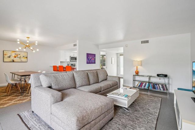 2727 S Sierra Madre 5, Palm Springs, CA 92264