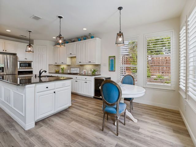 944 Excalibur Drive, Highland Village, TX 75077