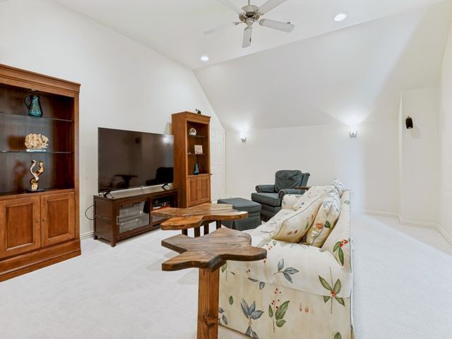 944 Excalibur Drive, Highland Village, TX 75077