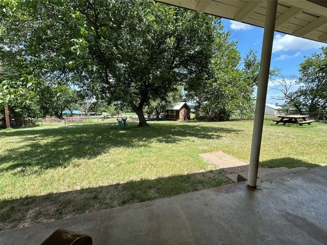 741 County Road 4681, Boyd, TX 76023
