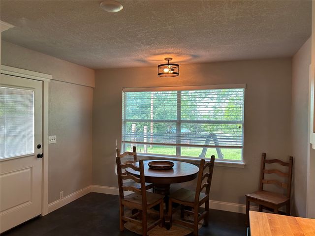 741 County Road 4681, Boyd, TX 76023