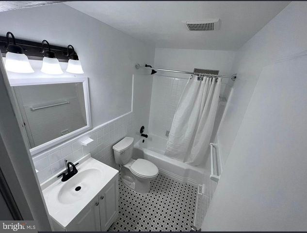 1812 N JACKSON ST, Arlington, VA 22201