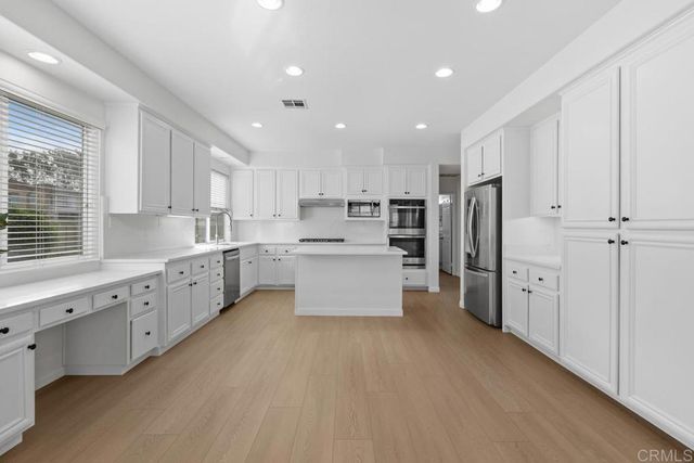 3545 Knollwood Drive, Carlsbad, CA 92010