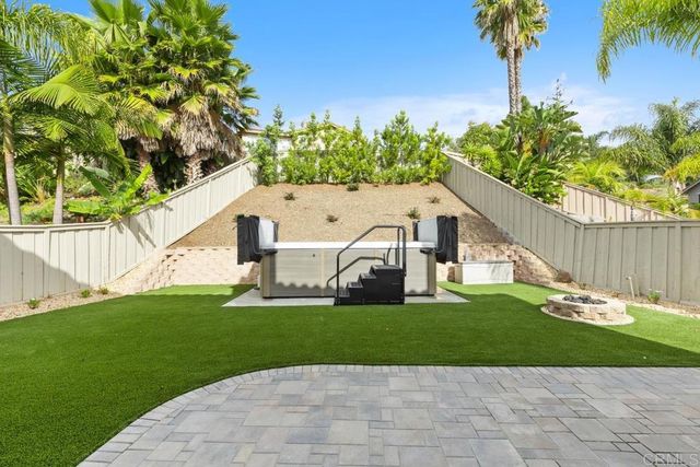 3545 Knollwood Drive, Carlsbad, CA 92010