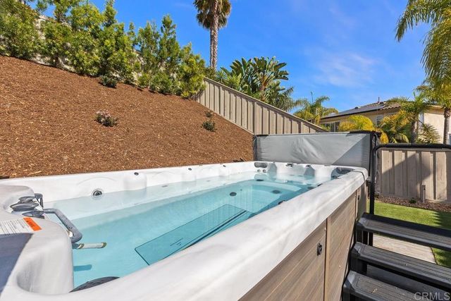 3545 Knollwood Drive, Carlsbad, CA 92010