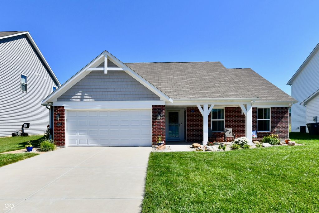 3742 Highgate Court, Indianapolis, IN 46237