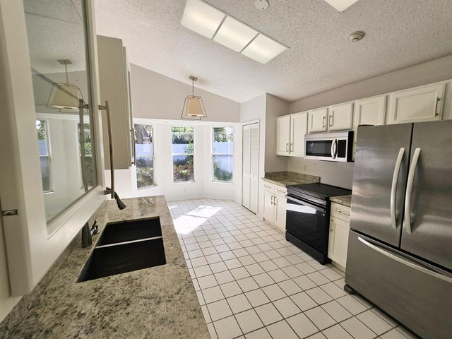 114 Spoonbill Court, Jupiter, FL 33458