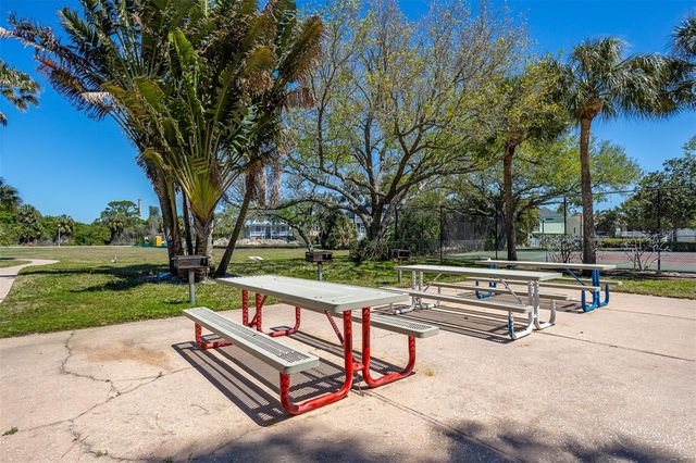 2008 N POINTE ALEXIS DRIVE, Tarpon Springs, FL 34689