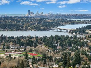 4440 137th Avenue SE, Bellevue, WA 98006