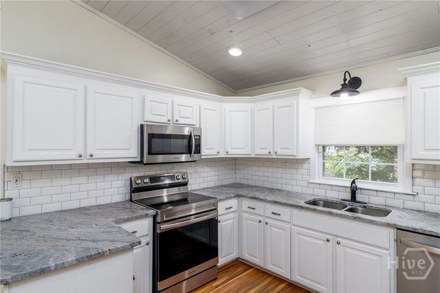 708 Virginia Avenue, Glennville, GA 30427