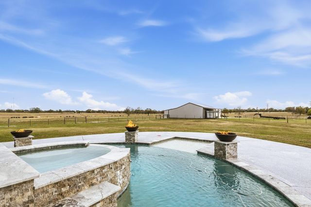 327 Diserens Road, North Zulch, TX 77872