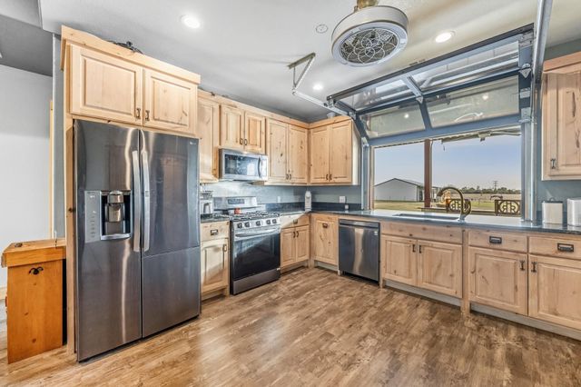 327 Diserens Road, North Zulch, TX 77872