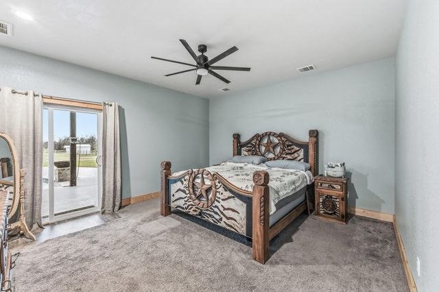 327 Diserens Road, North Zulch, TX 77872