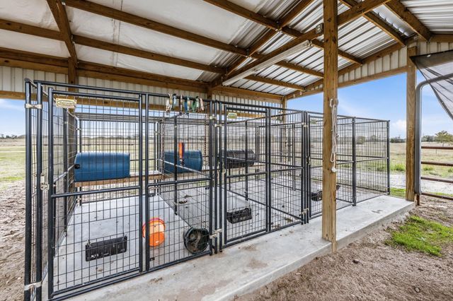 327 Diserens Road, North Zulch, TX 77872