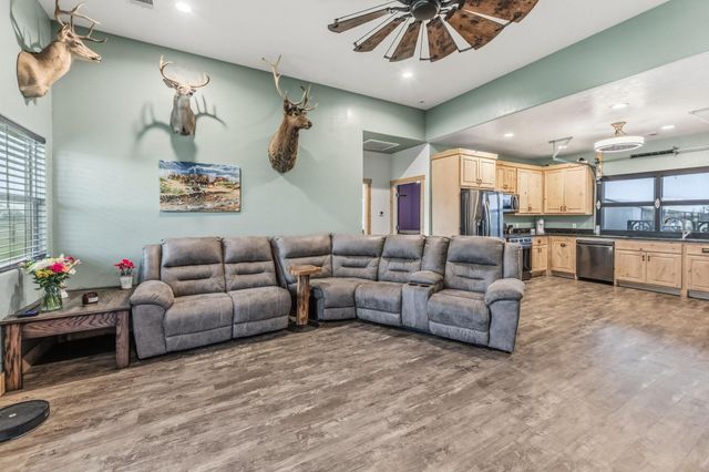 327 Diserens Road, North Zulch, TX 77872