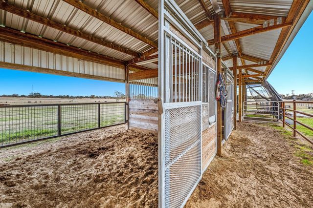 327 Diserens Road, North Zulch, TX 77872