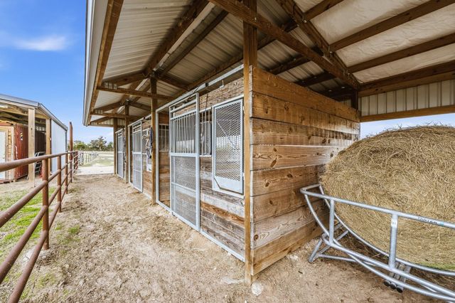 327 Diserens Road, North Zulch, TX 77872