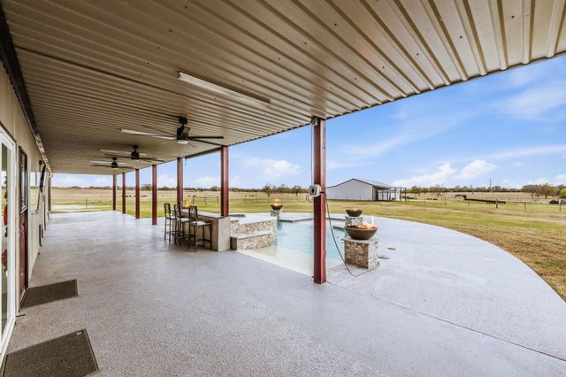327 Diserens Road, North Zulch, TX 77872
