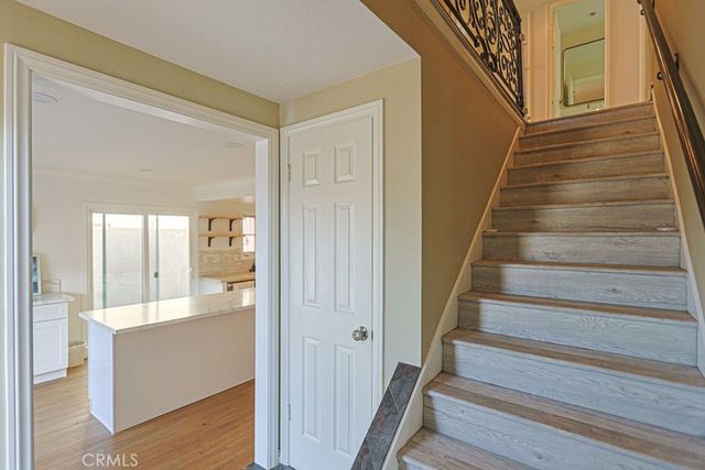 218 16th A, Huntington Beach, CA 92648