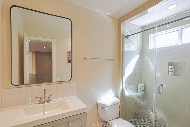 218 16th A, Huntington Beach, CA 92648