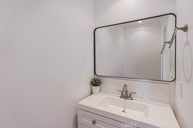 218 16th A, Huntington Beach, CA 92648