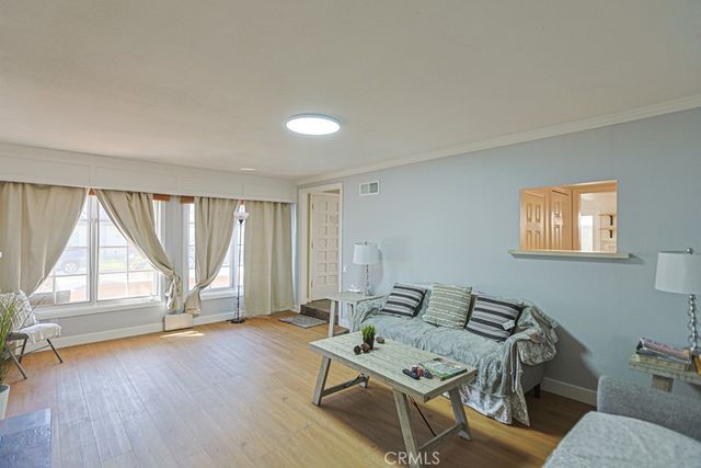 218 16th A, Huntington Beach, CA 92648