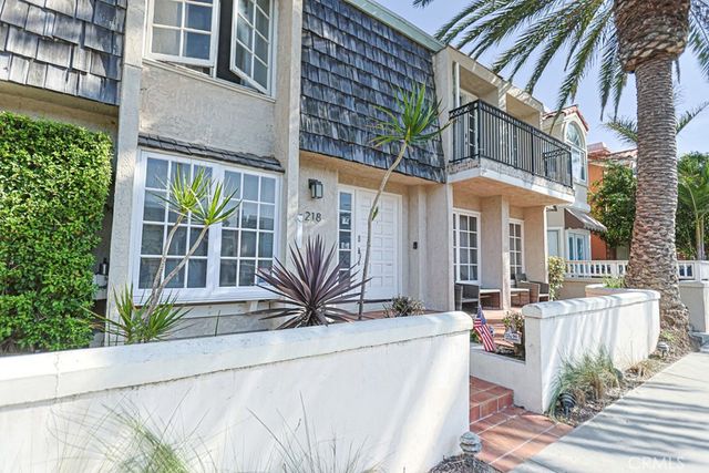 218 16th A, Huntington Beach, CA 92648