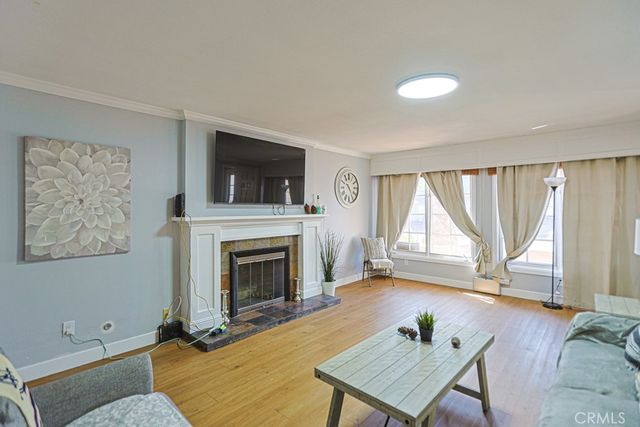 218 16th A, Huntington Beach, CA 92648