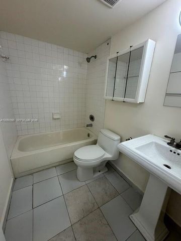 3396 Foxcroft Rd 210 210, Miramar, FL 33025