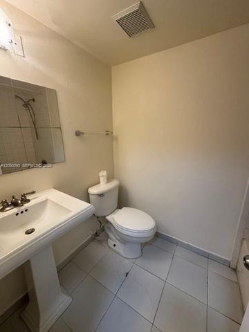 3396 Foxcroft Rd 210 210, Miramar, FL 33025