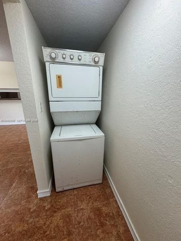 3396 Foxcroft Rd 210 210, Miramar, FL 33025