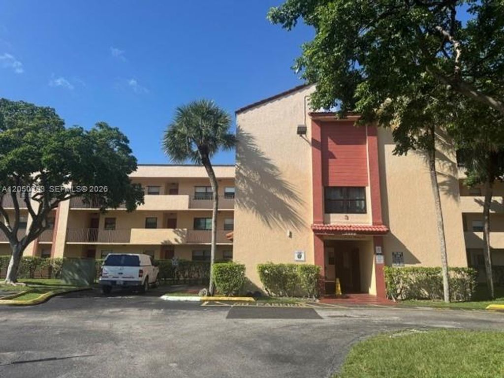 3396 Foxcroft Rd 210 210, Miramar, FL 33025