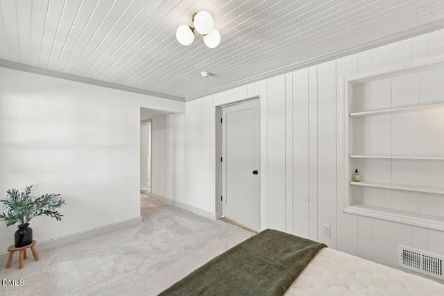 301 W Gannon Avenue, Zebulon, NC 27597