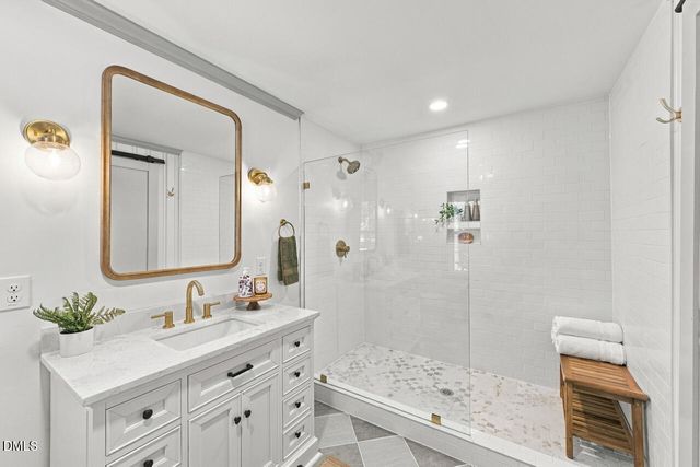 301 W Gannon Avenue, Zebulon, NC 27597