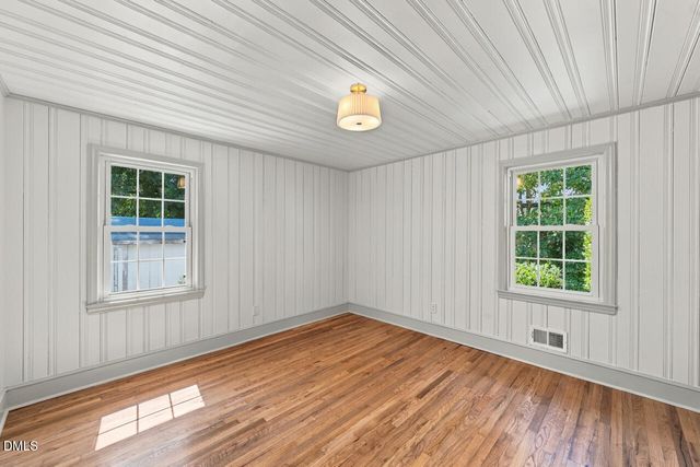 301 W Gannon Avenue, Zebulon, NC 27597