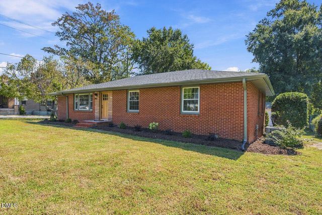 301 W Gannon Avenue, Zebulon, NC 27597