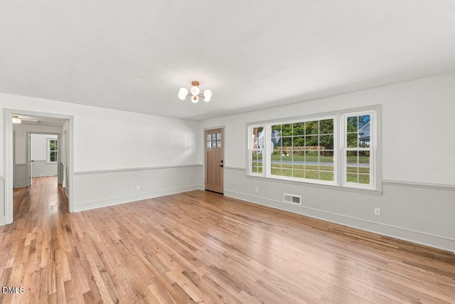 301 W Gannon Avenue, Zebulon, NC 27597