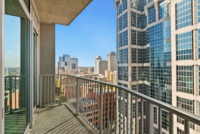 415 Church St Apt 1801, Nashville, TN 37219