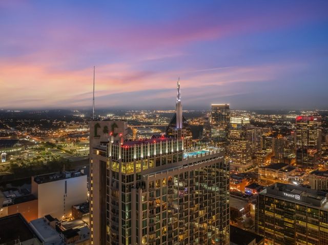 415 Church St Apt 1801, Nashville, TN 37219