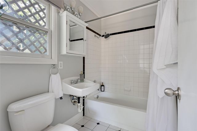 5717 Avenue F, Austin, TX 78752