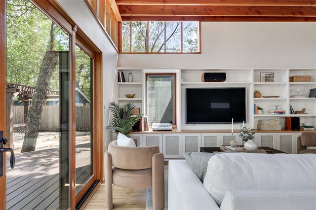 5717 Avenue F, Austin, TX 78752