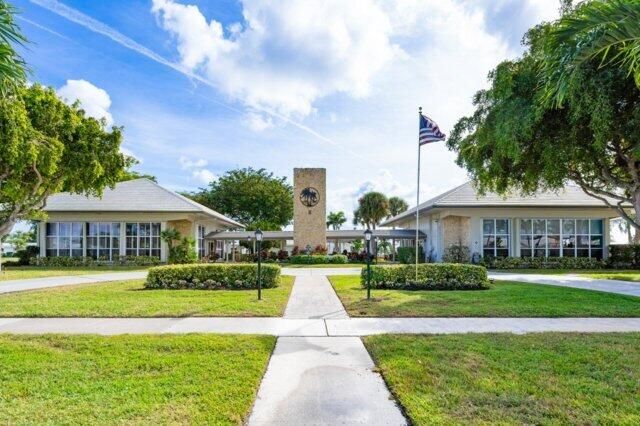 1118 Lake Terrace H209, Boynton Beach, FL 33426