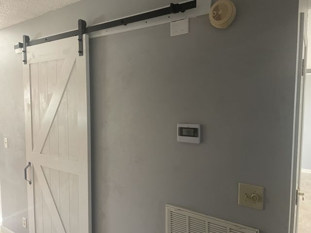 735 Cloud Dr, Clarksville, TN 37043