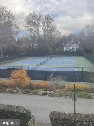 5608 WARWICK PL, Chevy Chase, MD 20815